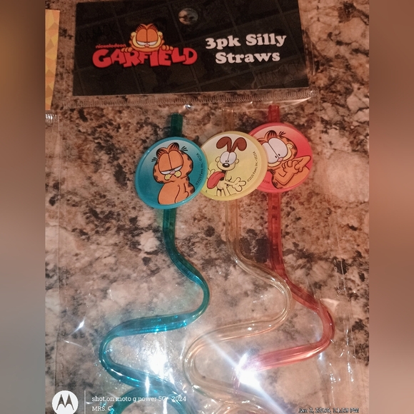 Garfield And SpongeBob Silly Straws Set Kids Dining Fun - Picture 2 of 6